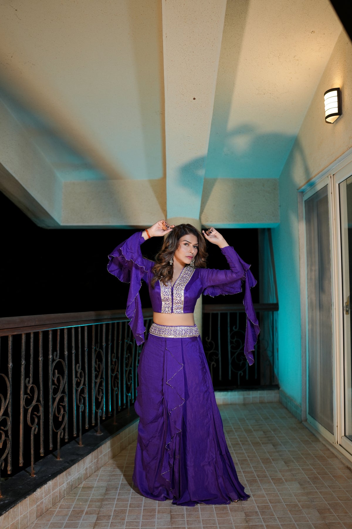 Indo westurn drep skirt and frill sleeves blouse with embroidery lace