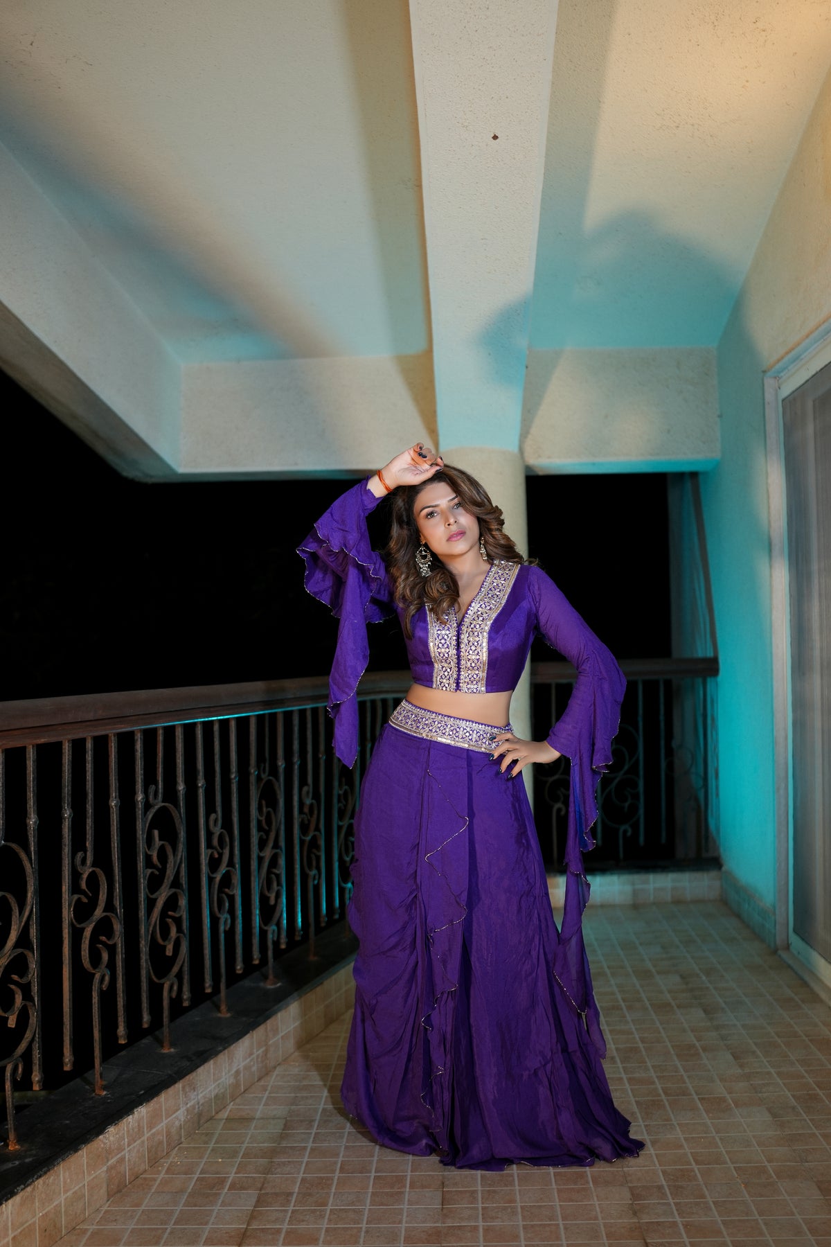 Indo westurn drep skirt and frill sleeves blouse with embroidery lace